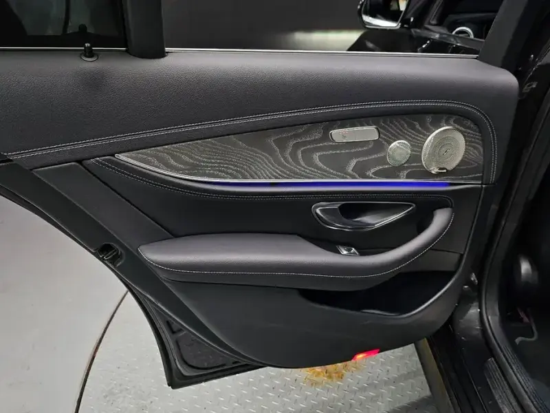 2021 Mercedes-Benz E-Класс с пробегом 31 478 км