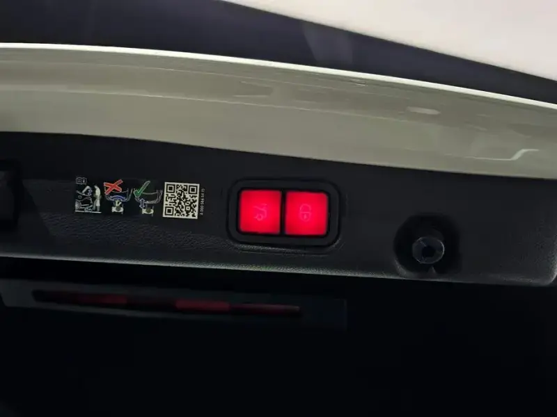2023 Mercedes-Benz E-Класс с пробегом 15 721 км
