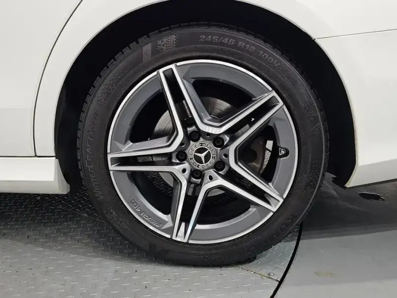 2023 Mercedes-Benz E-Класс с пробегом 15 721 км
