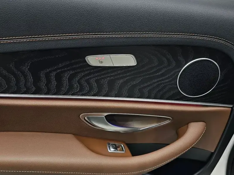 2023 Mercedes-Benz E-Класс с пробегом 15 721 км