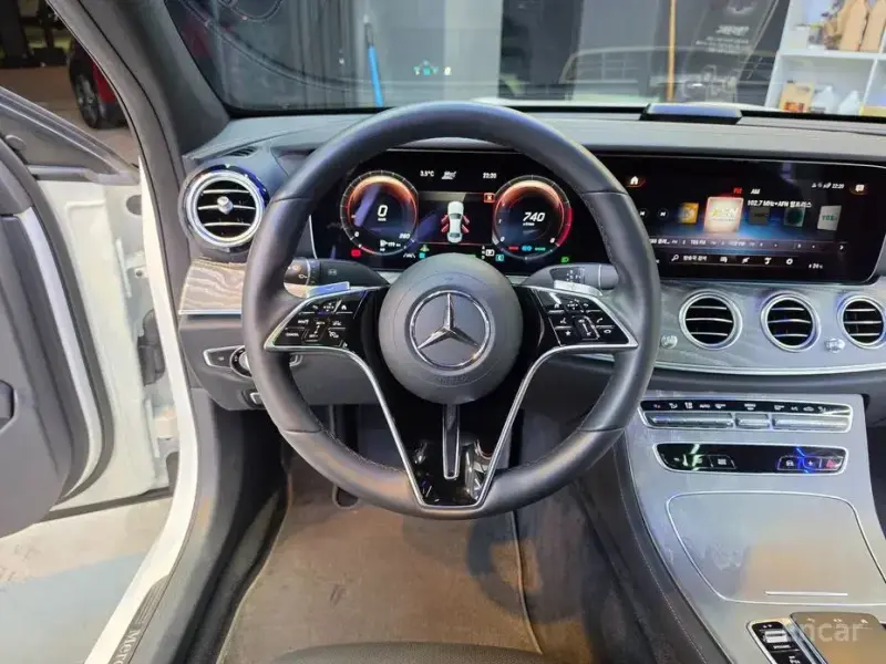 2022 Mercedes-Benz E-Класс с пробегом 25 000 км