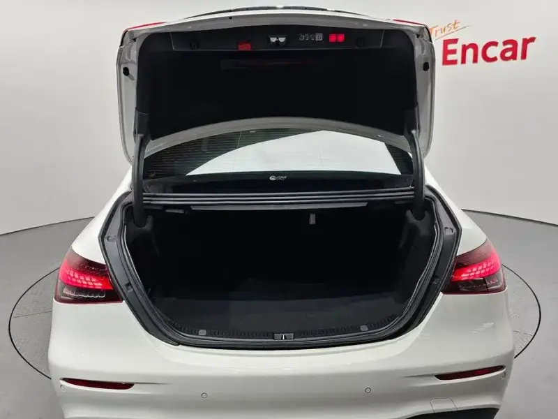2023 Mercedes-Benz E-Класс с пробегом 15 721 км