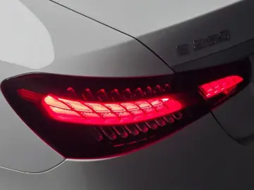 2023 Mercedes-Benz E-Класс с пробегом 16 826 км