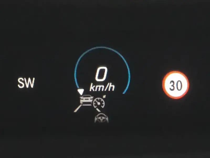 2022 Mercedes-Benz E-Класс с пробегом 30 579 км