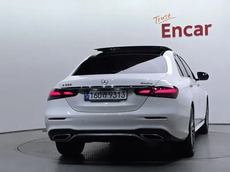 2022 Mercedes-Benz E-Класс с пробегом 84 580 км