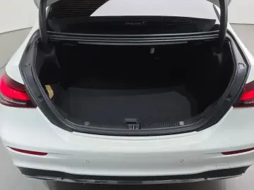 2022 Mercedes-Benz E-Класс с пробегом 84 580 км