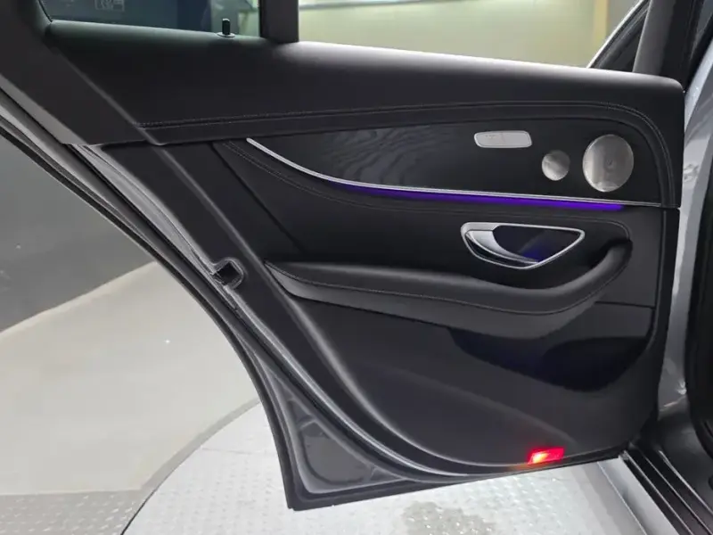 2022 Mercedes-Benz E-Класс с пробегом 44 397 км