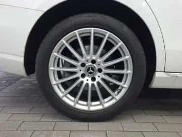 2023 Mercedes-Benz E-Класс с пробегом 41 092 км