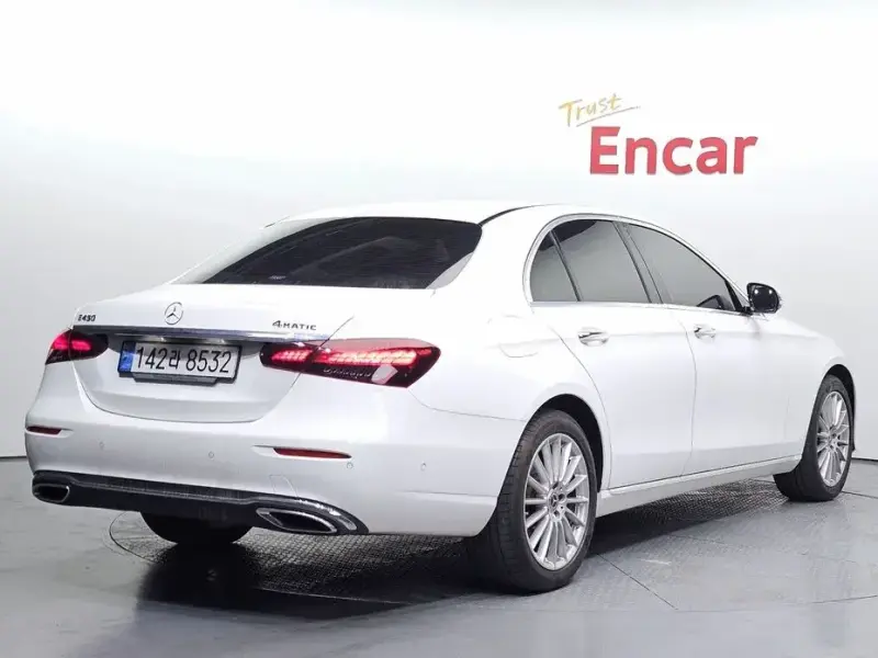 2022 Mercedes-Benz E-Класс с пробегом 33 587 км