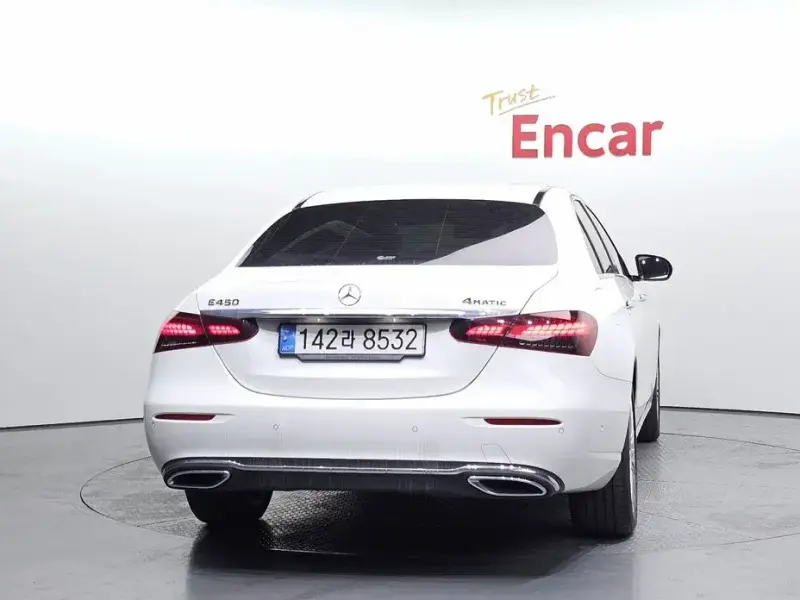 2022 Mercedes-Benz E-Класс с пробегом 33 587 км