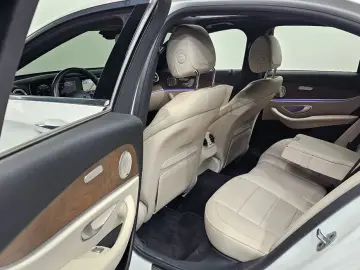 2022 Mercedes-Benz E-Класс с пробегом 33 587 км