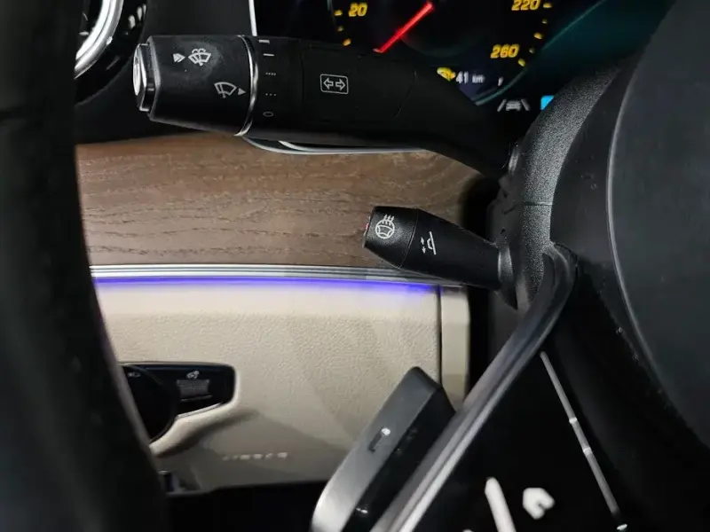 2022 Mercedes-Benz E-Класс с пробегом 33 587 км