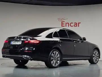2022 Mercedes-Benz E-Класс с пробегом 57 969 км