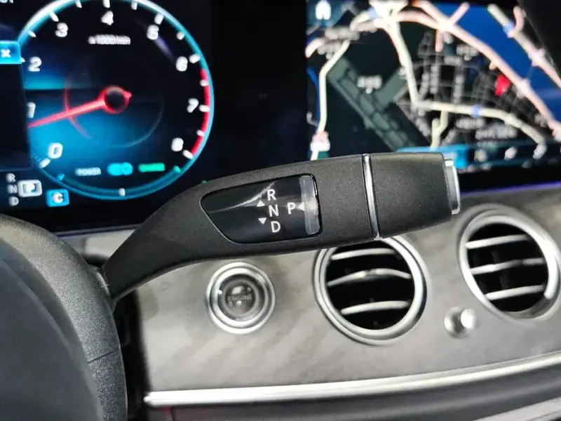 2022 Mercedes-Benz E-Класс с пробегом 57 969 км
