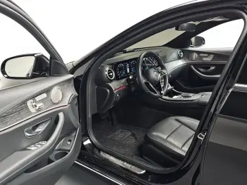 2022 Mercedes-Benz E-Класс с пробегом 57 969 км