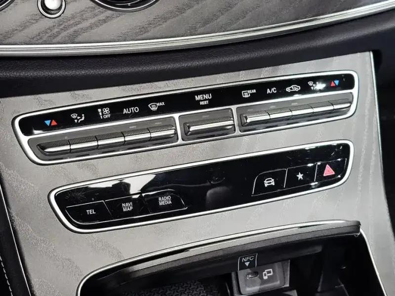 2022 Mercedes-Benz E-Класс с пробегом 57 969 км