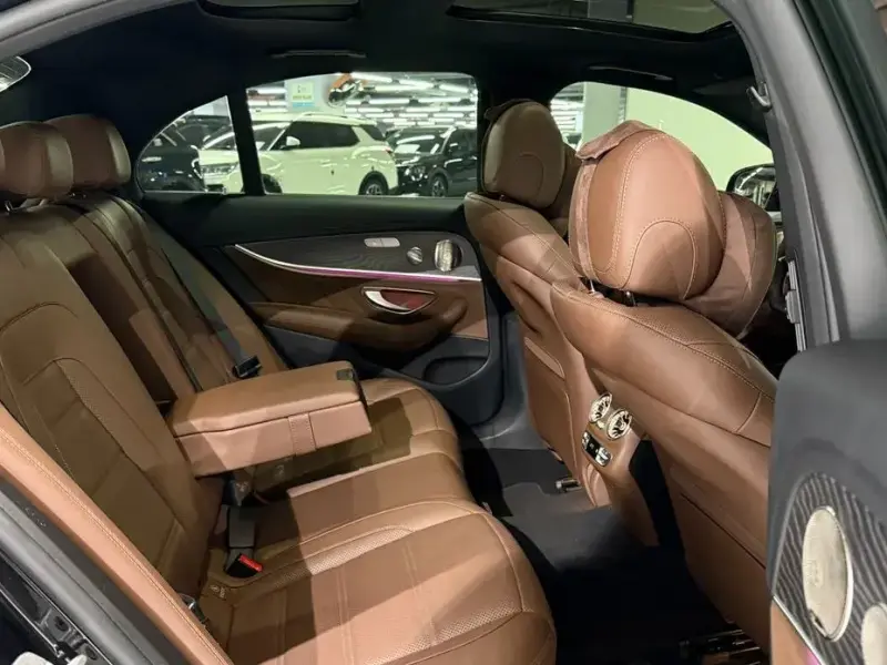 2023 Mercedes-Benz E-Класс с пробегом 66 020 км