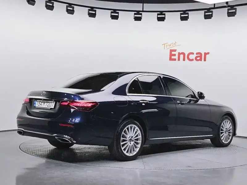 2022 Mercedes-Benz E-Класс с пробегом 85 653 км