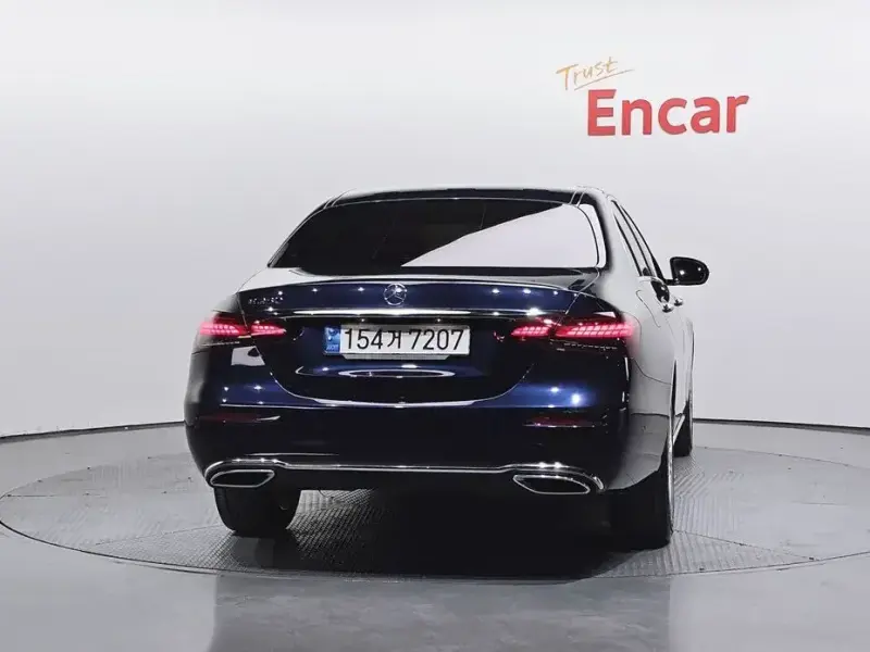 2022 Mercedes-Benz E-Класс с пробегом 85 653 км