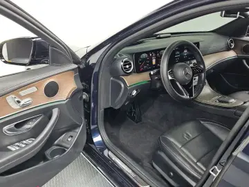 2022 Mercedes-Benz E-Класс с пробегом 85 653 км