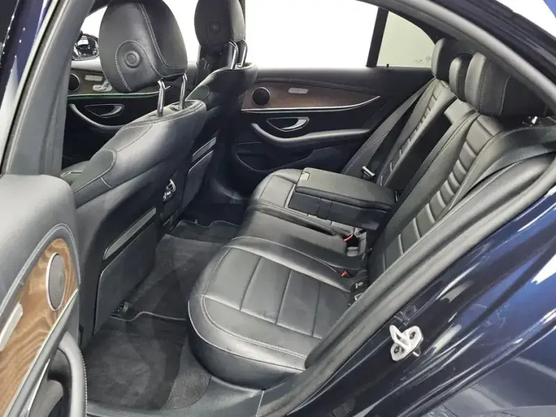 2022 Mercedes-Benz E-Класс с пробегом 85 653 км
