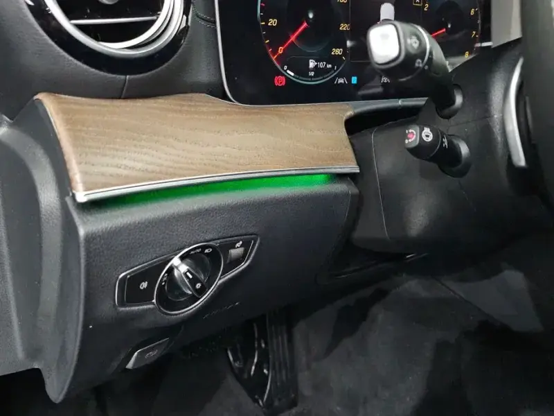 2022 Mercedes-Benz E-Класс с пробегом 85 653 км