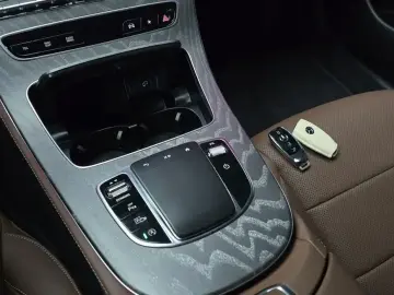 2023 Mercedes-Benz E-Класс с пробегом 76 177 км