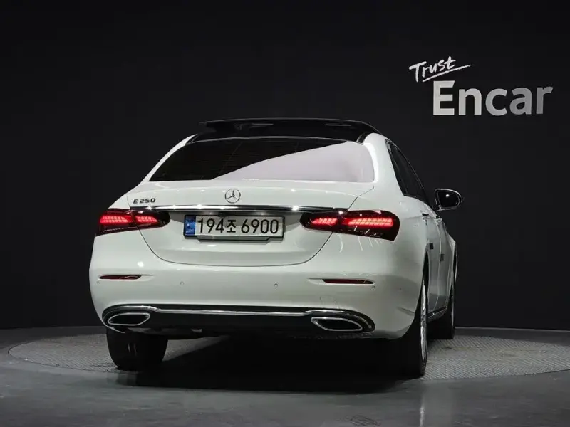2021 Mercedes-Benz E-Класс с пробегом 41 890 км