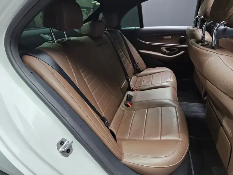 2021 Mercedes-Benz E-Класс с пробегом 41 890 км