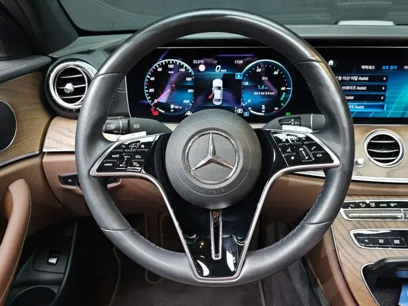 2021 Mercedes-Benz E-Класс с пробегом 41 890 км