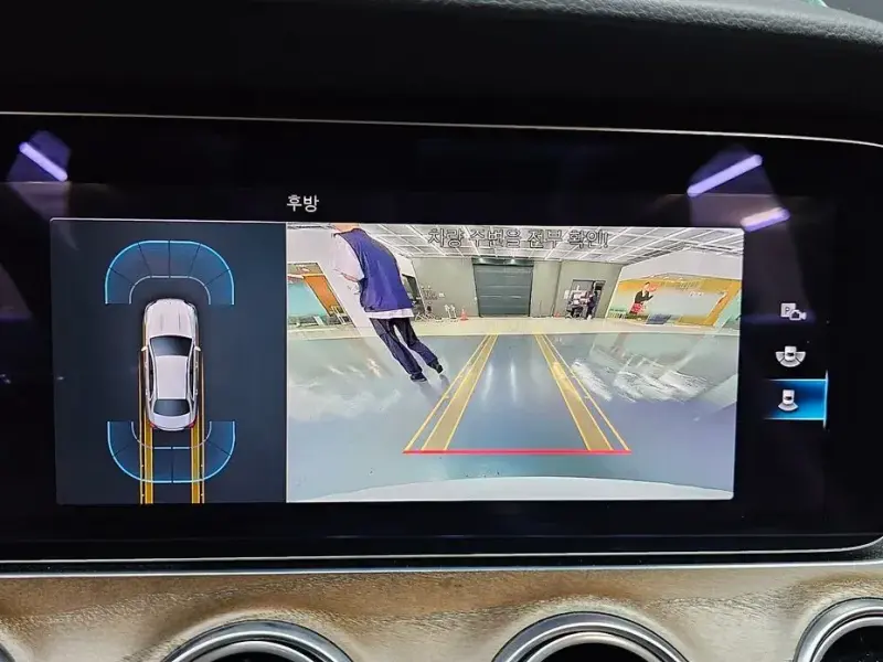 2021 Mercedes-Benz E-Класс с пробегом 41 890 км