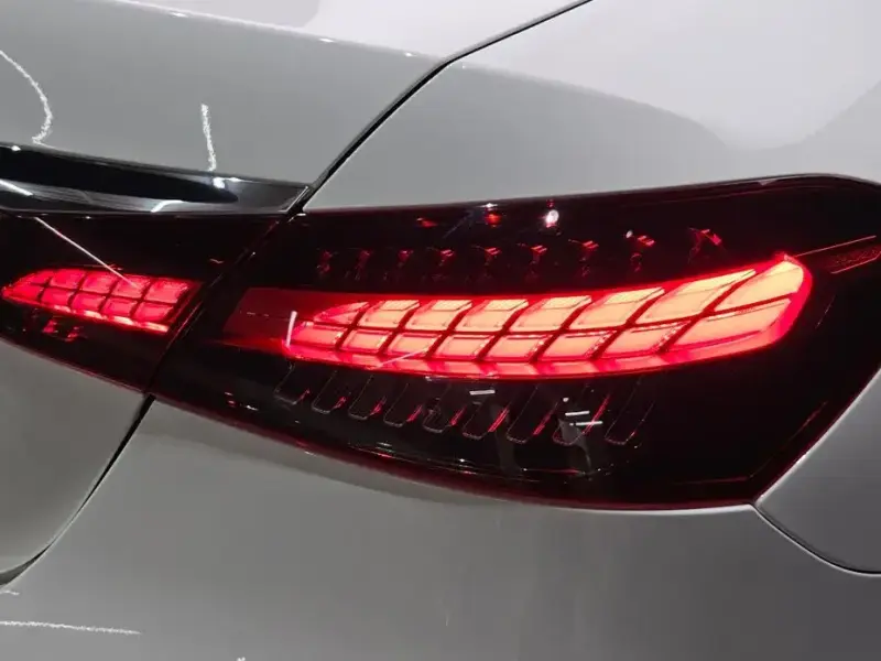 2021 Mercedes-Benz E-Класс с пробегом 41 890 км