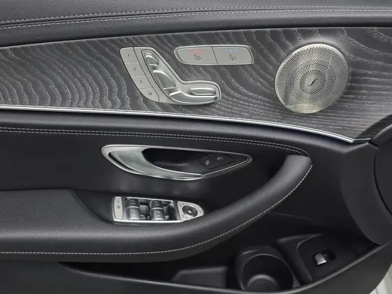 2022 Mercedes-Benz E-Класс с пробегом 73 787 км