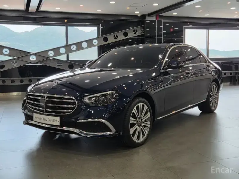 2022 Mercedes-Benz E-Класс с пробегом 27 466 км