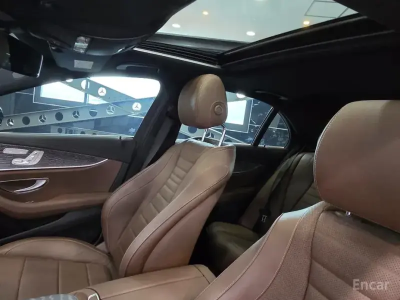 2022 Mercedes-Benz E-Класс с пробегом 27 466 км