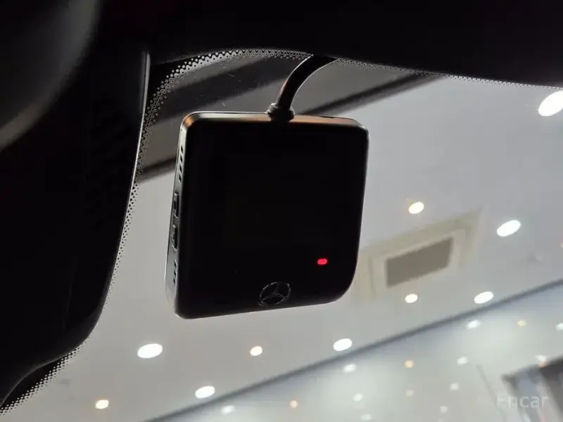 2022 Mercedes-Benz E-Класс с пробегом 27 466 км
