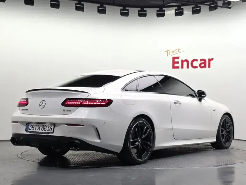 2021 Mercedes-Benz E-Класс с пробегом 56 497 км