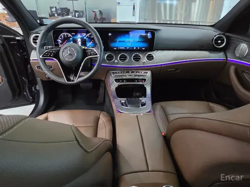 2022 Mercedes-Benz E-Класс с пробегом 27 466 км
