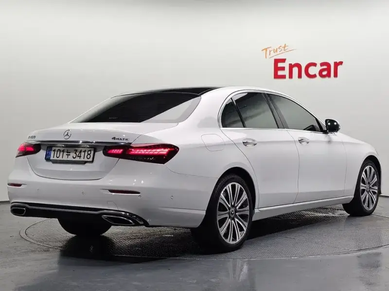 2021 Mercedes-Benz E-Класс с пробегом 83 005 км