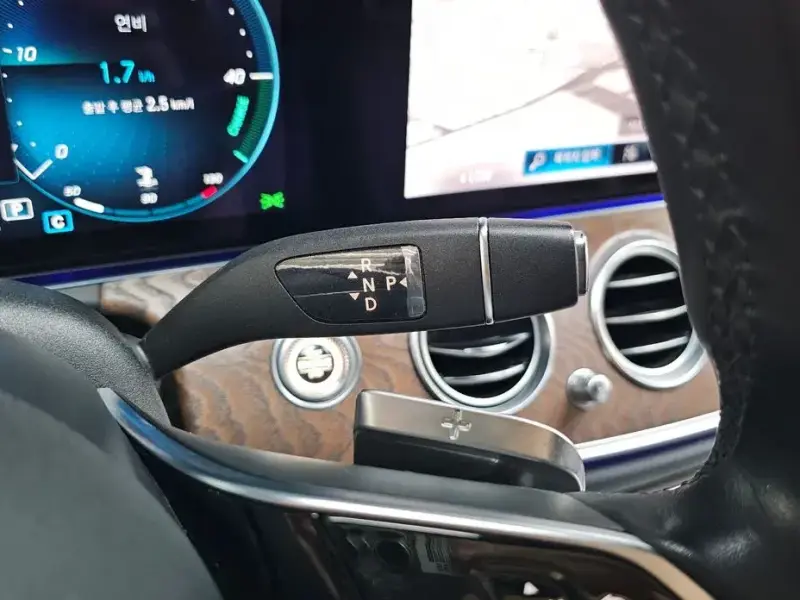 2021 Mercedes-Benz E-Класс с пробегом 97 359 км