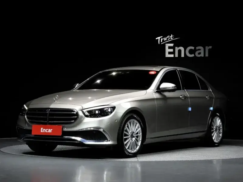 2022 Mercedes-Benz E-Класс с пробегом 52 310 км