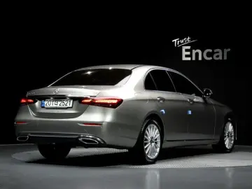2022 Mercedes-Benz E-Класс с пробегом 52 310 км