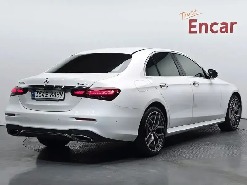 2023 Mercedes-Benz E-Класс с пробегом 33 233 км