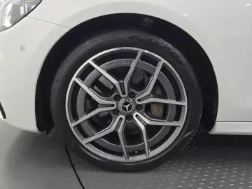 2023 Mercedes-Benz E-Класс с пробегом 33 233 км