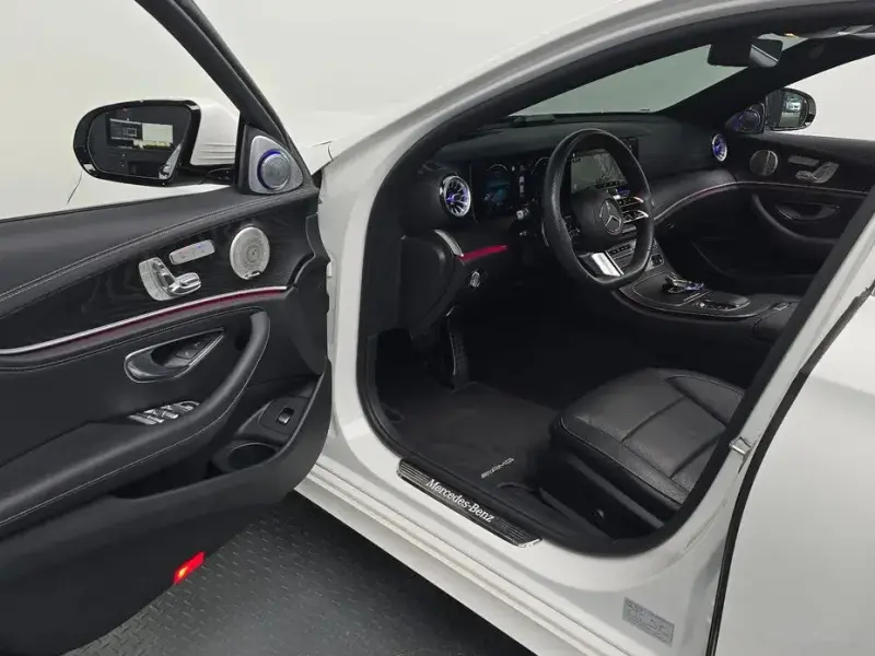 2023 Mercedes-Benz E-Класс с пробегом 33 233 км