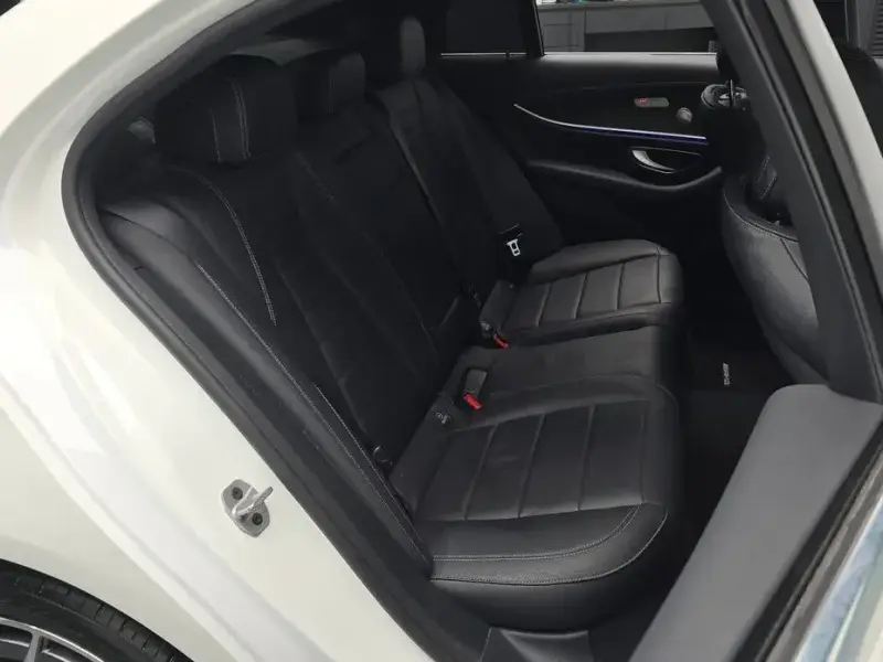2023 Mercedes-Benz E-Класс с пробегом 33 233 км