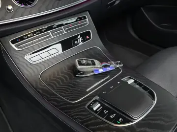 2023 Mercedes-Benz E-Класс с пробегом 33 233 км