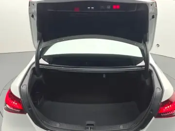 2023 Mercedes-Benz E-Класс с пробегом 33 233 км