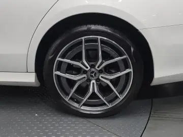 2023 Mercedes-Benz E-Класс с пробегом 33 233 км