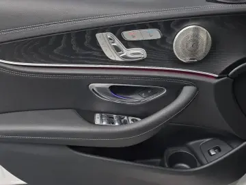 2023 Mercedes-Benz E-Класс с пробегом 33 233 км